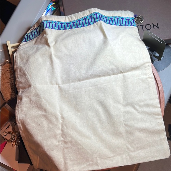 Tory Burch Cream and Blue Cavas Dust Bag - Picture 1 of 6